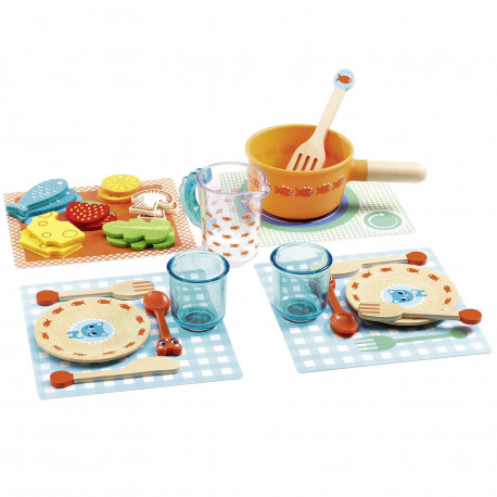 Dinette A table les chats!